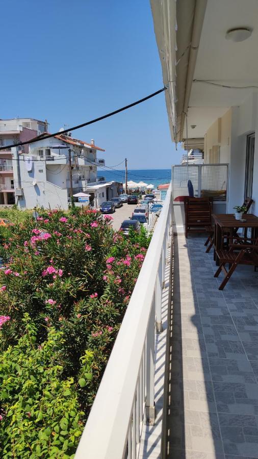 Sea Pleasure Apartment II Peraia  Bagian luar foto